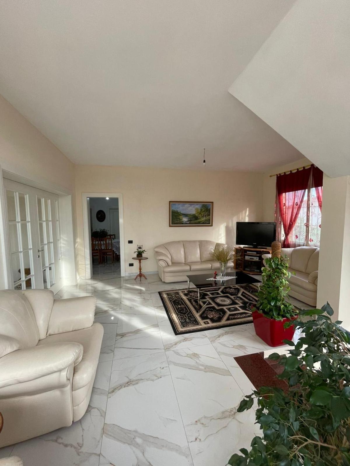 Apartamento Briart Durrës